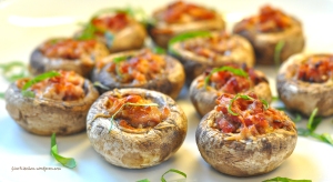 Stuffed Mushrooms with ham and cheese